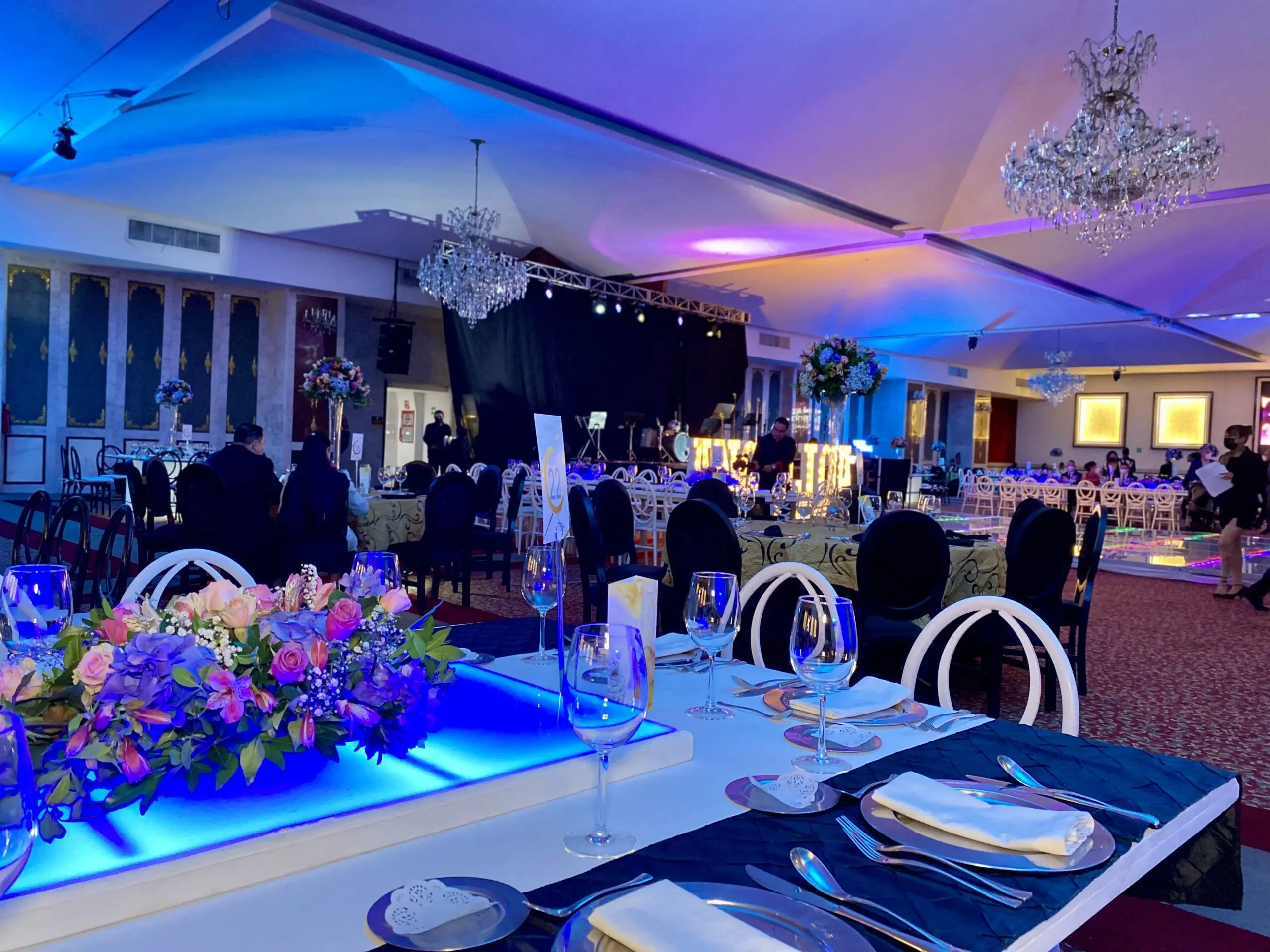 Le Crillon